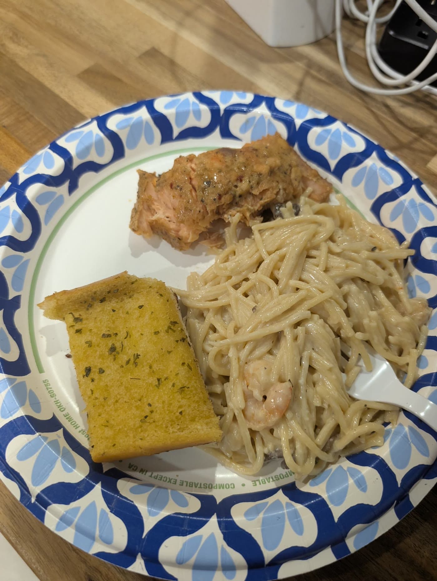 Creamy Garlic Pasta with Garlic Bread